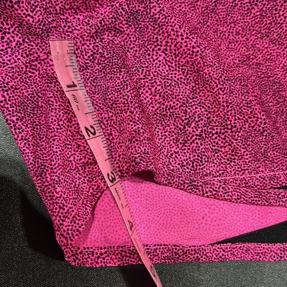 Nike Dri-Fit Running shorts,panty lined,elastic drawstring waist,mesh side panel - Picture 7 of 7